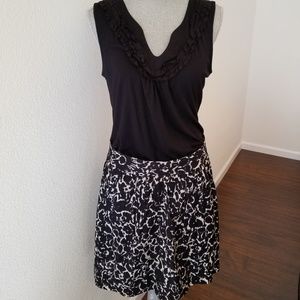 LOFT Black and White Lightweight Skirt